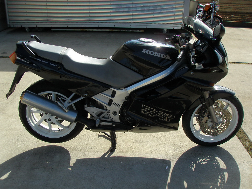 Купить мотоцикл Honda VFR750-2 1990 фото 6